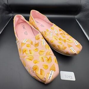 TOMS Women's Pink Fortune Cookie Loafers